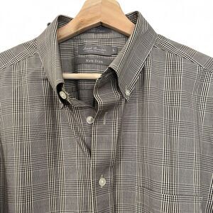 Daniel Cremieux men's button-down shirt size L in brown plaid no-iron cotton